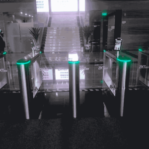 ZKTECO SBTL6000 - Barrera Peatonal Bidireccional / Acero SUS304 / Aletas de Vidrio / 110V / Exterior Protegido / Carril 63.5 Cm / Infrarrojos de Seguridad / Indicador Led / 2 millones de Ciclos / No cuenta con Lectores y Panel 4 Barrera C2A8Peatonal Bidireccional Aletas de Vidrio Caso Exito SBTL6000 ZKTECO