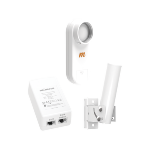 Kit de radio C5X, rango de frecuencia extendida (4.9 a 6.4 GHz),  incluye inyector POE, cable de alimentación y montaje universal para tubo o poste