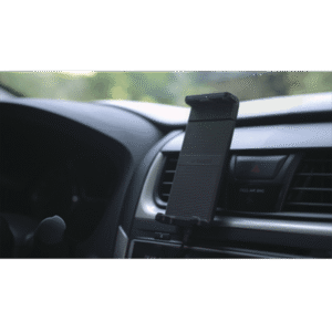 Amplificador de señal celular para vehiculos 4G LTE, 3G y VOZ. Especial para vehículos donde el conductor o copiloto requiere la mayor concentración de señal. Soporta un usuario y múltiples operadores. 7 470135 AD 3 p