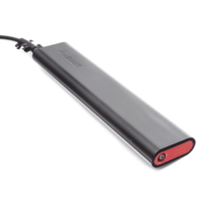 Amplificador de señal celular para vehiculos 4G LTE, 3G y VOZ. Especial para vehículos donde el conductor o copiloto requiere la mayor concentración de señal. Soporta un usuario y múltiples operadores. 12 470135 AD 8 p