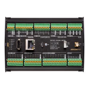 Portenta Machine Control Arduino Ideal para aplicaciones en la Industria 4.0 gracias a sus múltiples puertos de comunicación y una programación flexible en estándares de PLC o Arduino IDE 4 AKX00032 AD 3 p